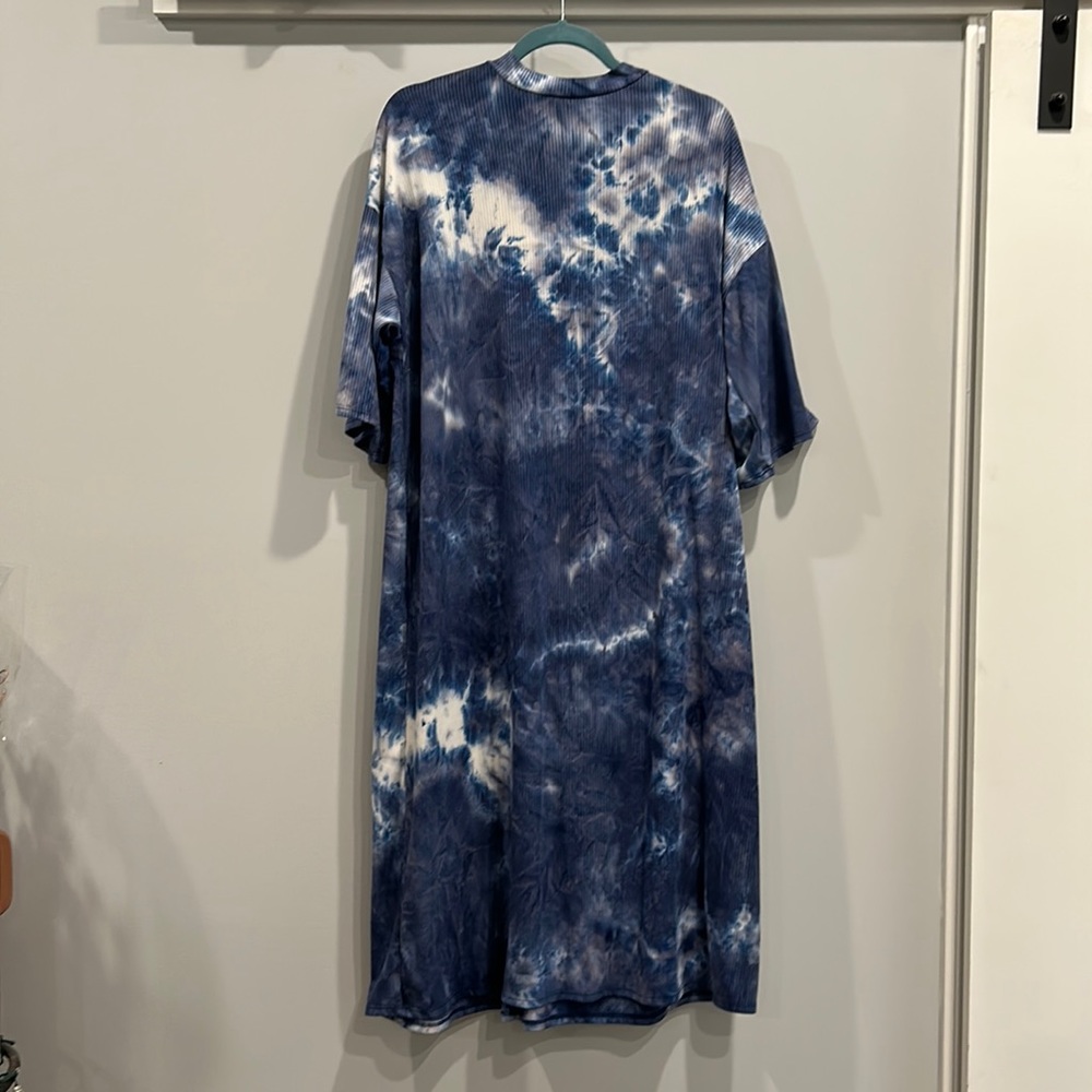 Dressed in Lala MIDI Dress